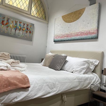 Unique And Antique Apartment Флоренція Екстер'єр фото