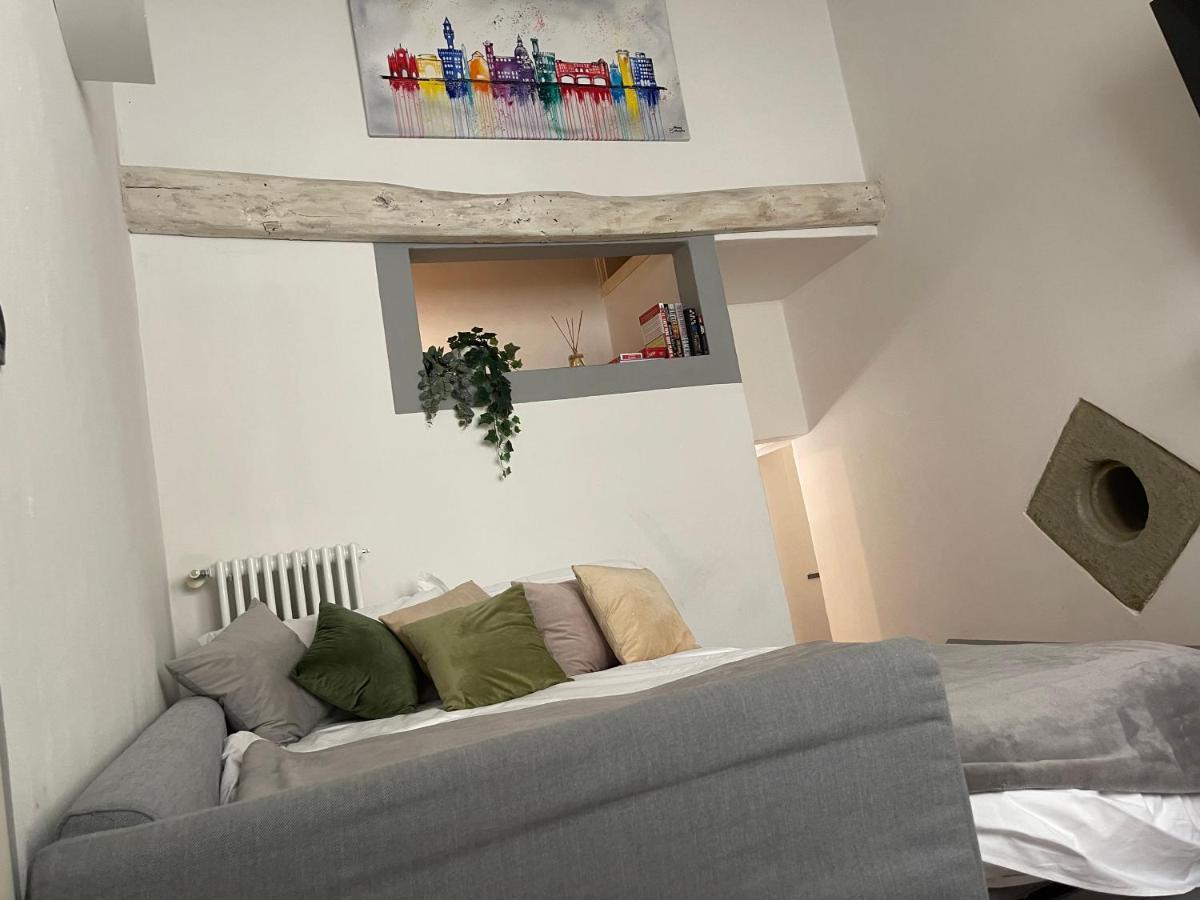 Unique And Antique Apartment Флоренція Екстер'єр фото